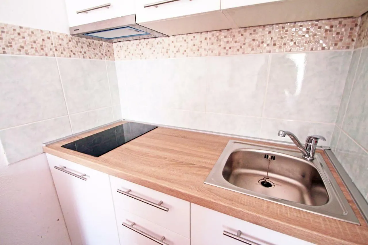 Apartments Kondric Vinjerac Croatia